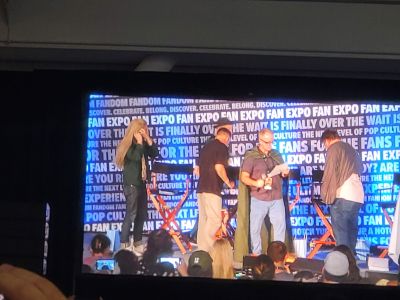 Hobbits play acting
Aug 13, 2022 - Boston Fan Expo, BCEC, Boston MA
Keywords: cons, BCEC, Boston, Seaport, Hobbits