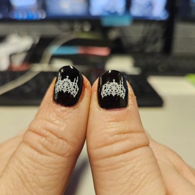 Halloween Nails
Gel nails with nails stickers.
Keywords: Halloween